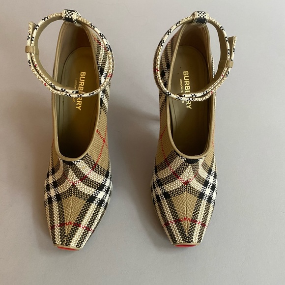 Burberry Check Heels - Picture 7 of 9